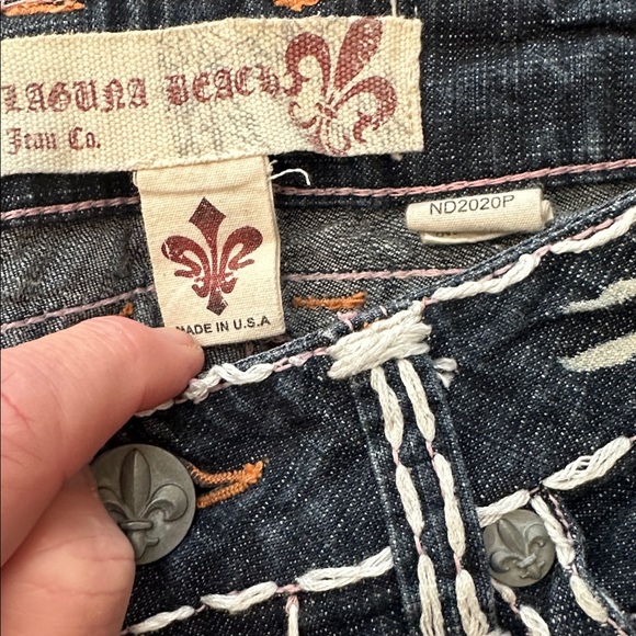 Laguna Beach Embroidered Dark Blue Boot Cut Jeans with Decorative Back Pockets - Picture 6 of 8